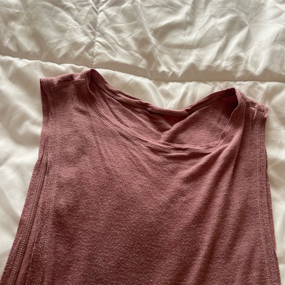Women’s Lululemon Tank - Picture 3 of 4